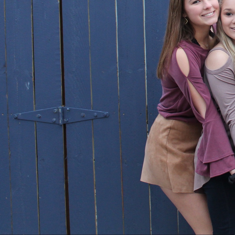 Ruffled sleeve, long sleeve